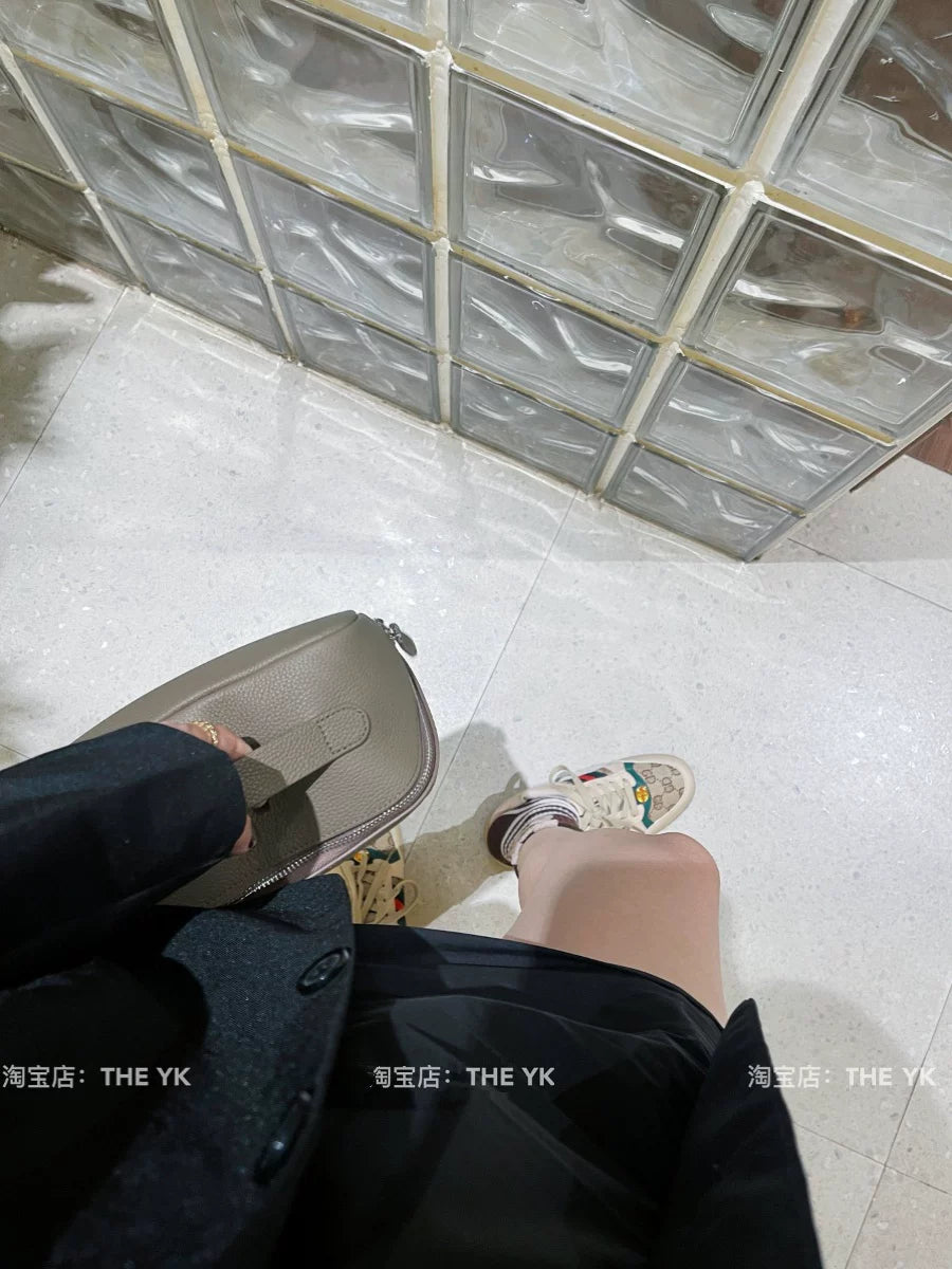 真皮刺绣H化妆包洗漱包旅行出差便捷化妆品口红收纳包大容量手拿