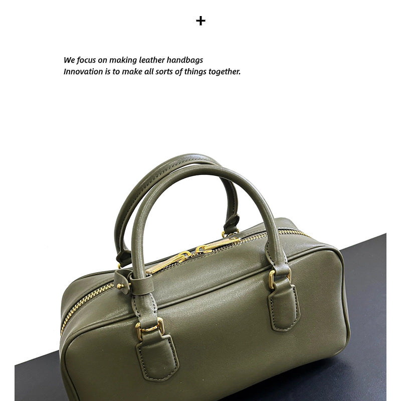 秋冬小包包女2023新款斜挎包单肩手提枕头包复古波士顿保龄球包