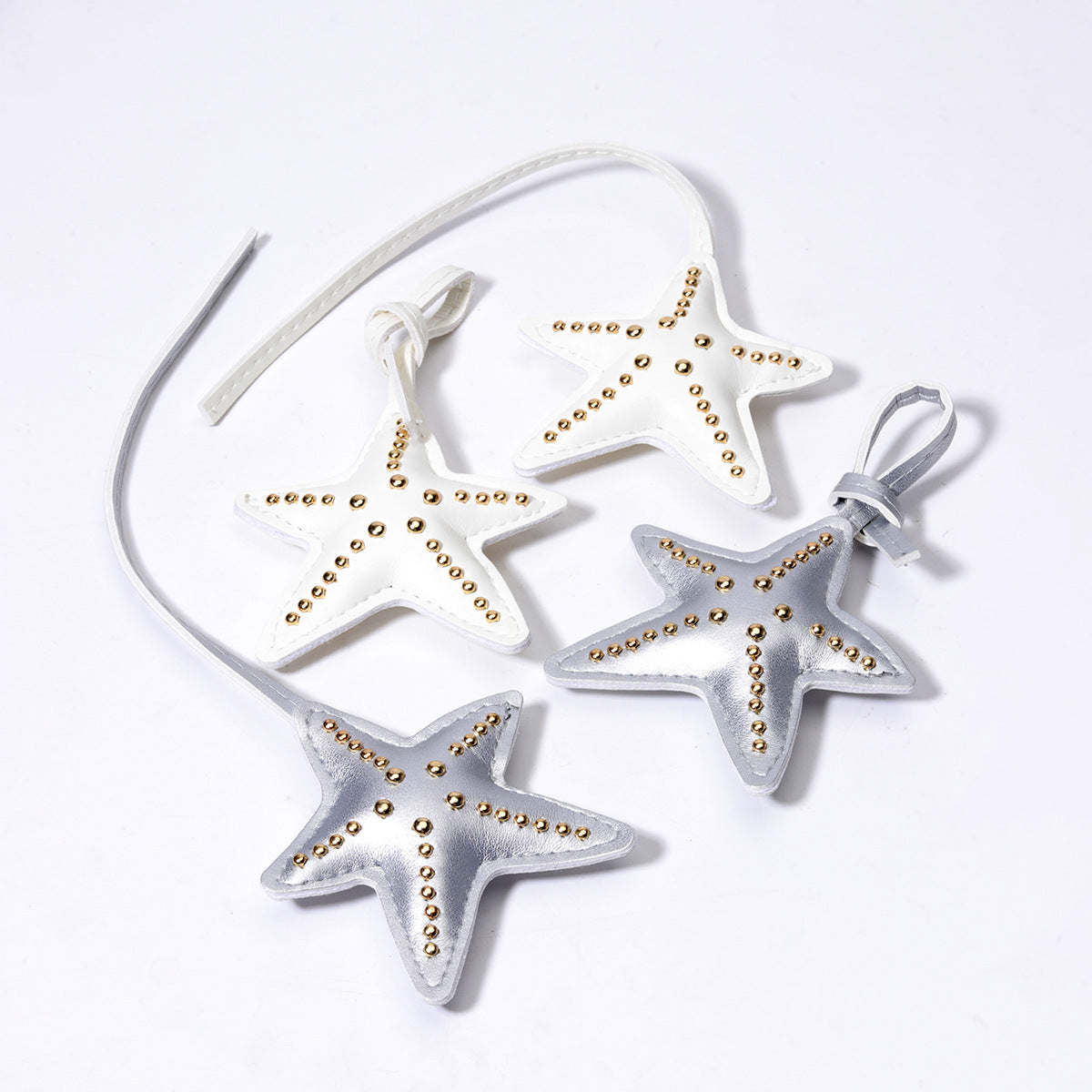 工厂批发定制时尚热销牛角包扣仿真皮挂饰挂件钥匙扣装饰品包包挂