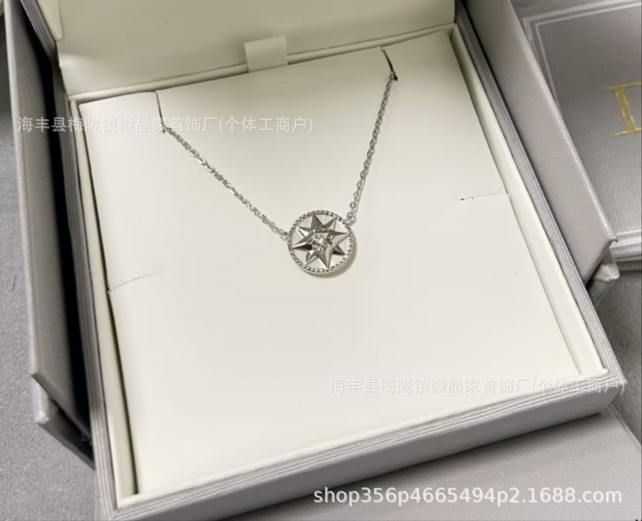D家高版本新款满钻罗盘项链白贝母八芒星幸运罗盘项链厂家直销