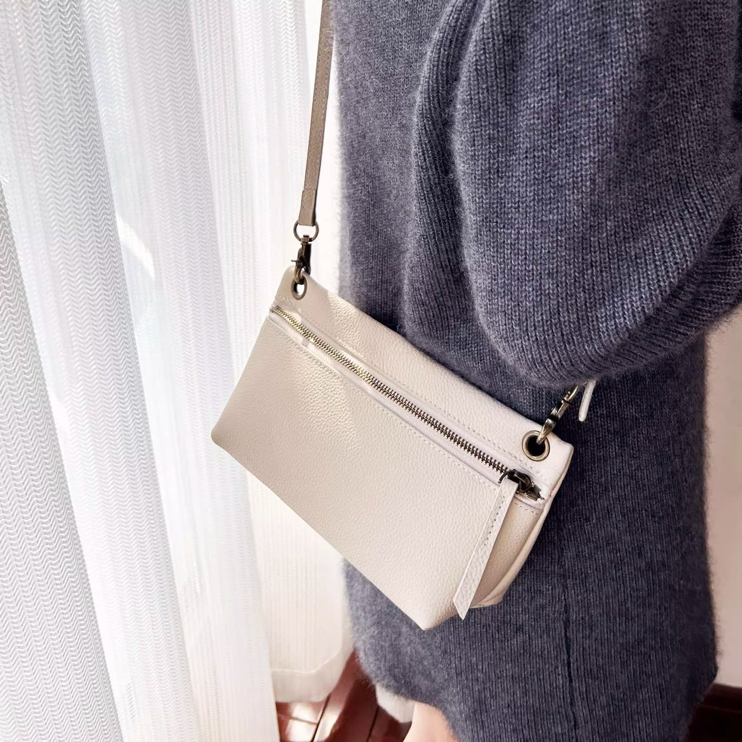 头层牛皮小包包2024新款复古单肩包轻便软皮女包百搭休闲斜挎小包