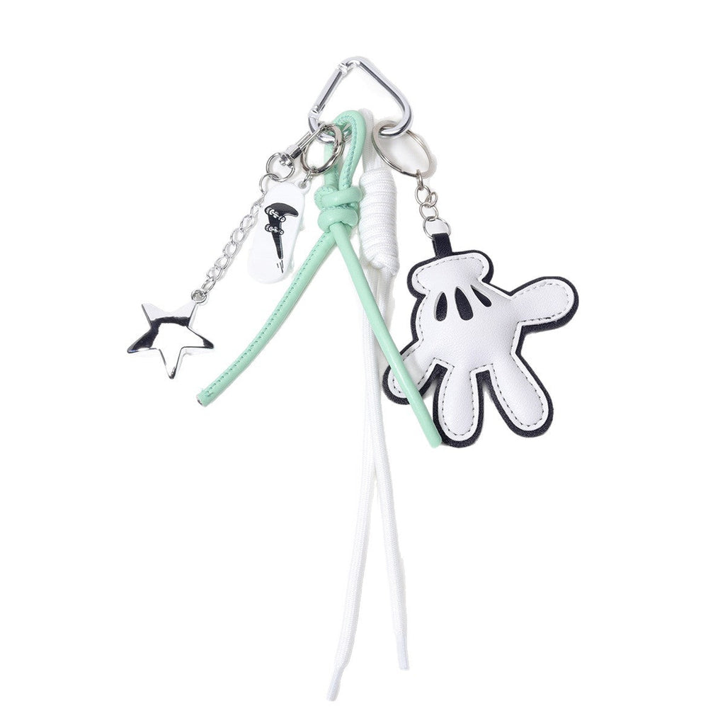 源头工厂量大价优白色黑边打手掌滑板车包挂钥匙链钥匙扣五角星