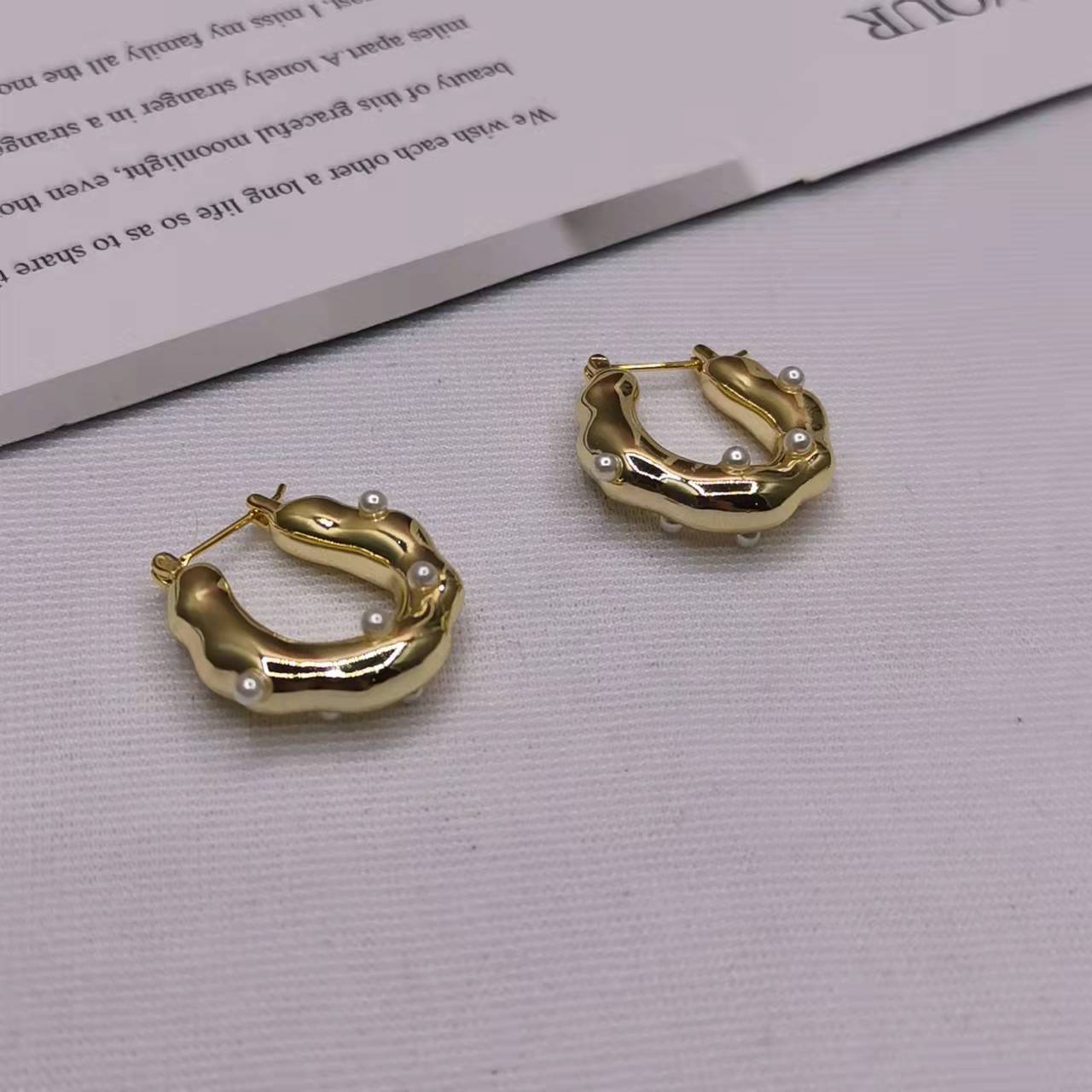 赛家21新款U形不规则耳环女珍珠光面高级感气质镀金几何形耳扣