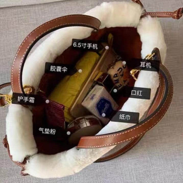 新款代购韩国羊羔毛包毛绒绒手拎包上班通勤手提包凯旋门托特包包