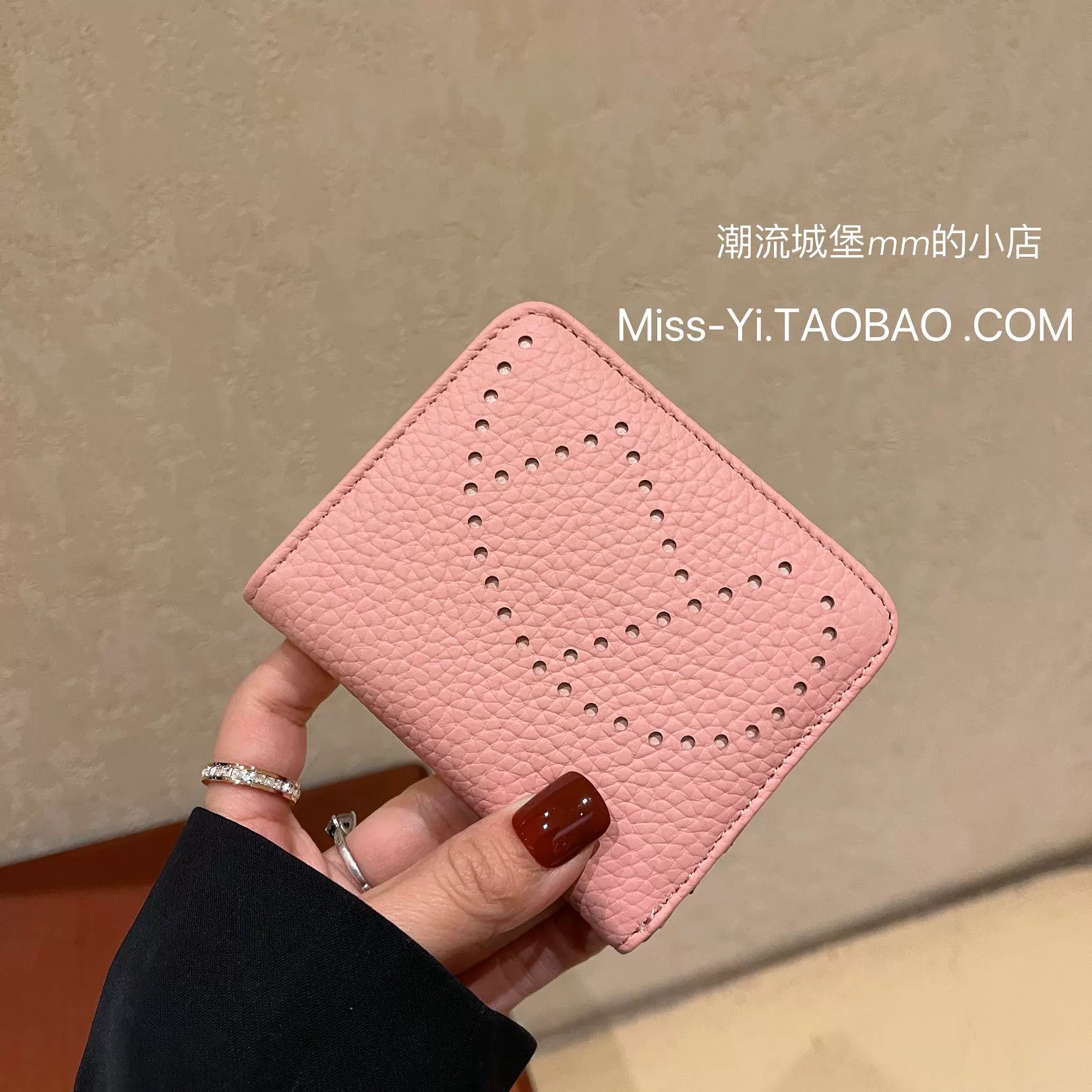 刺绣h卡包真皮小巧搭扣钱包短头层牛皮镂空两折卡夹多卡位零钱包