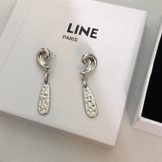 赛林23新款耳蜗耳钉女高级感个性冷淡风几何形黄铜镀金长款耳环