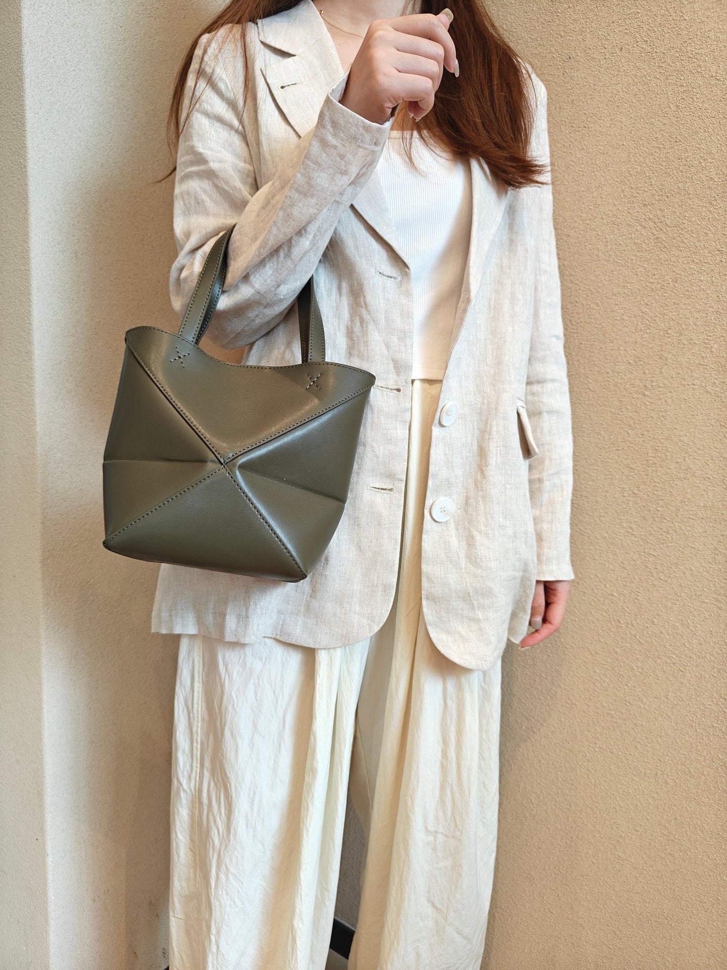 2024新款真皮女包变形几何拼接折叠托特单肩斜跨潮流双肩厂家