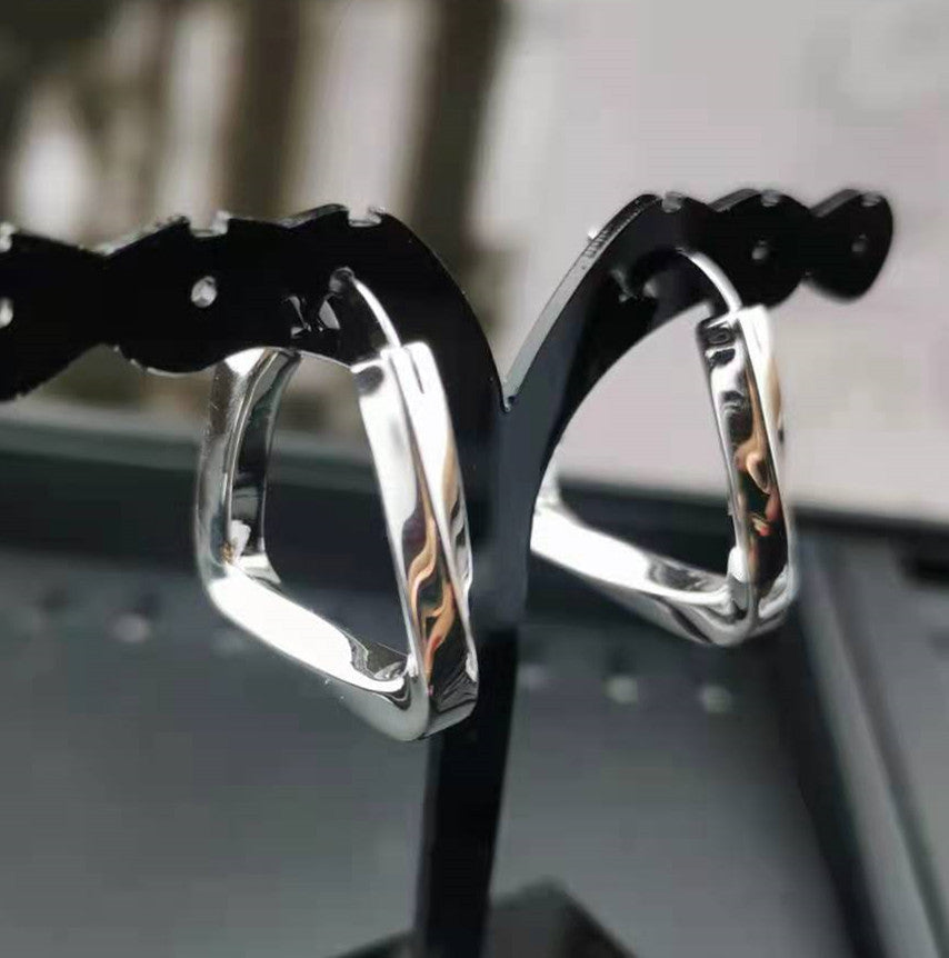 赛家新款耳环U形扭曲光面复古港风女时尚气质耳饰几何不规则耳圈