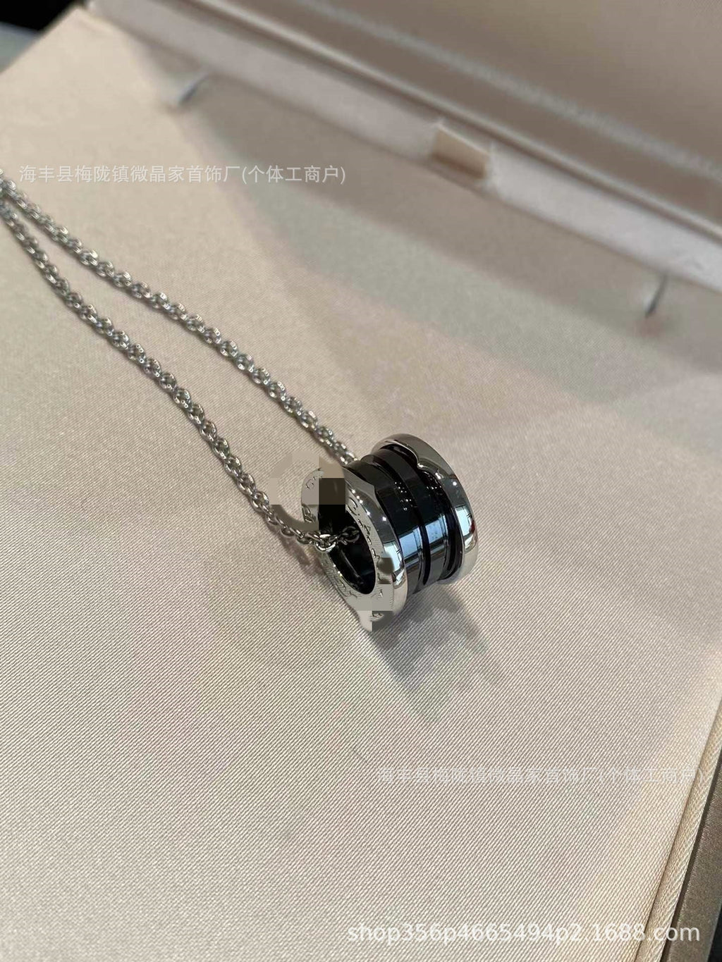 Bv高版本宝家小红人铆钉项链新款慈善款经典黑白陶瓷项链CNC精工