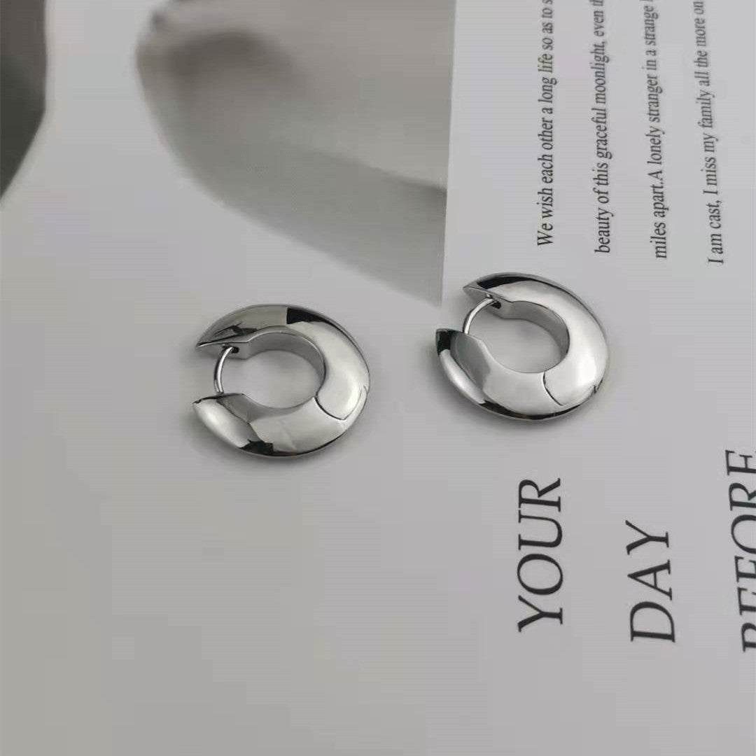BV家21新款环形耳环女耳扣高级感时尚光面欧美气质圆圈耳圈耳环