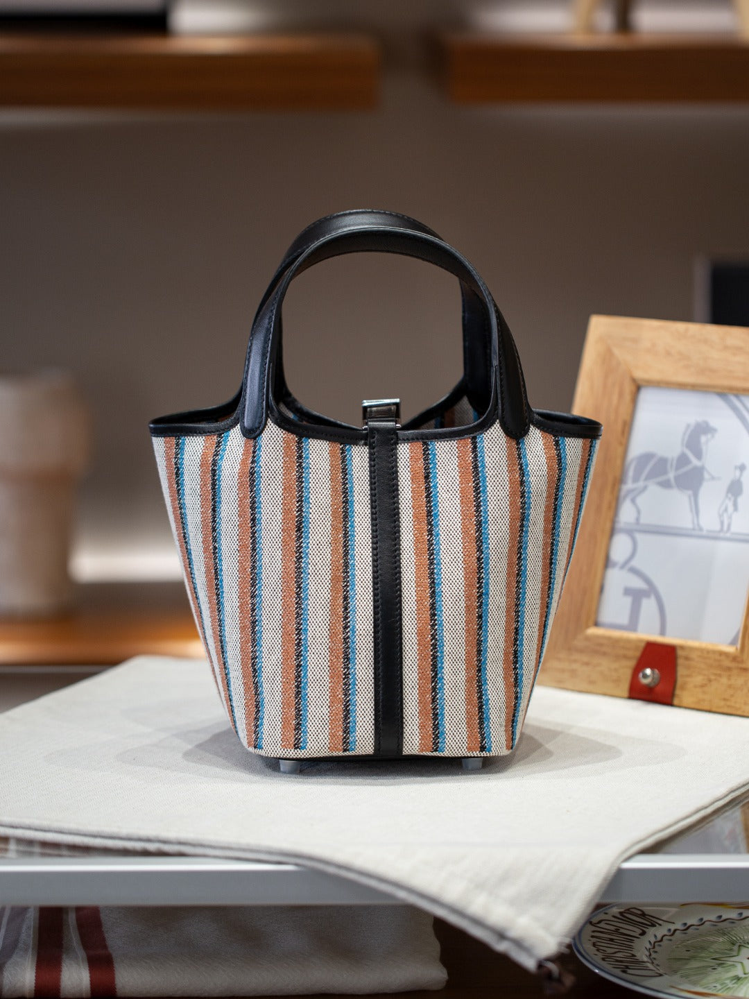 2025夏新款帆布配皮菜篮子大容量手提包通勤百搭真皮女包工厂批发