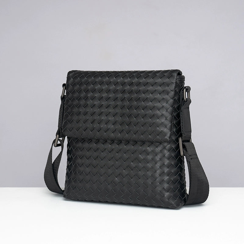 X&BV男包真皮斜挎包单肩包男休闲商务编织翻盖竖款时尚男士小背包