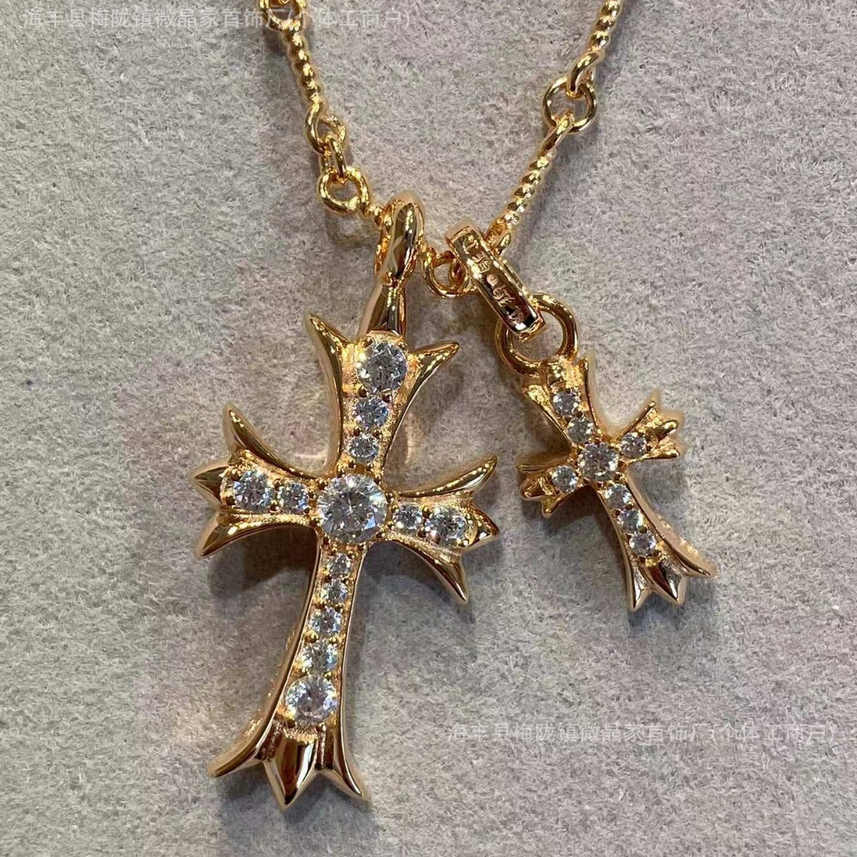 克罗鈊高版本十字架项链V金不掉色网红同款辣妹风精工CNC厂家直销