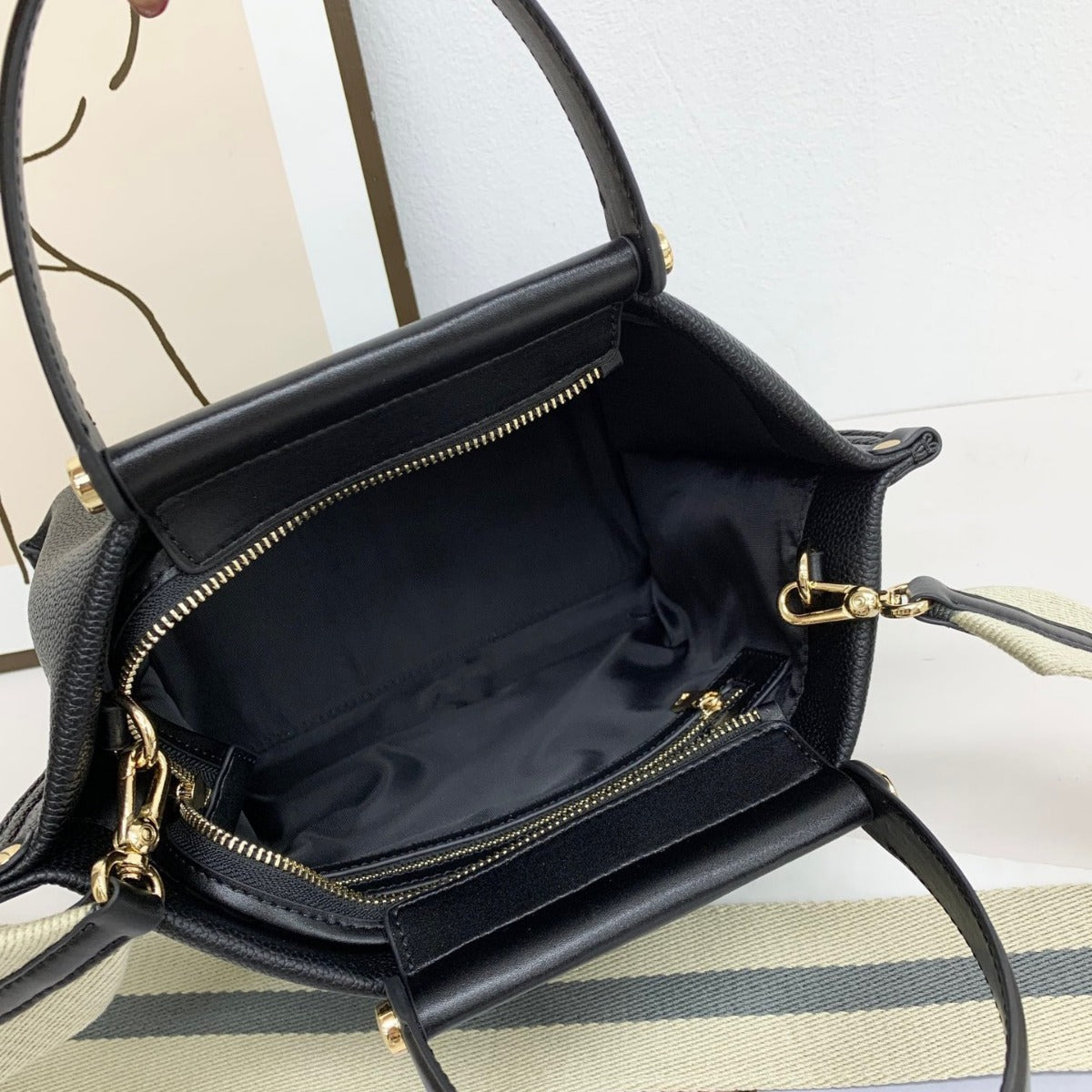 头层牛皮设计托特包女大容量真皮2024新款通勤腋下单肩斜挎女包包