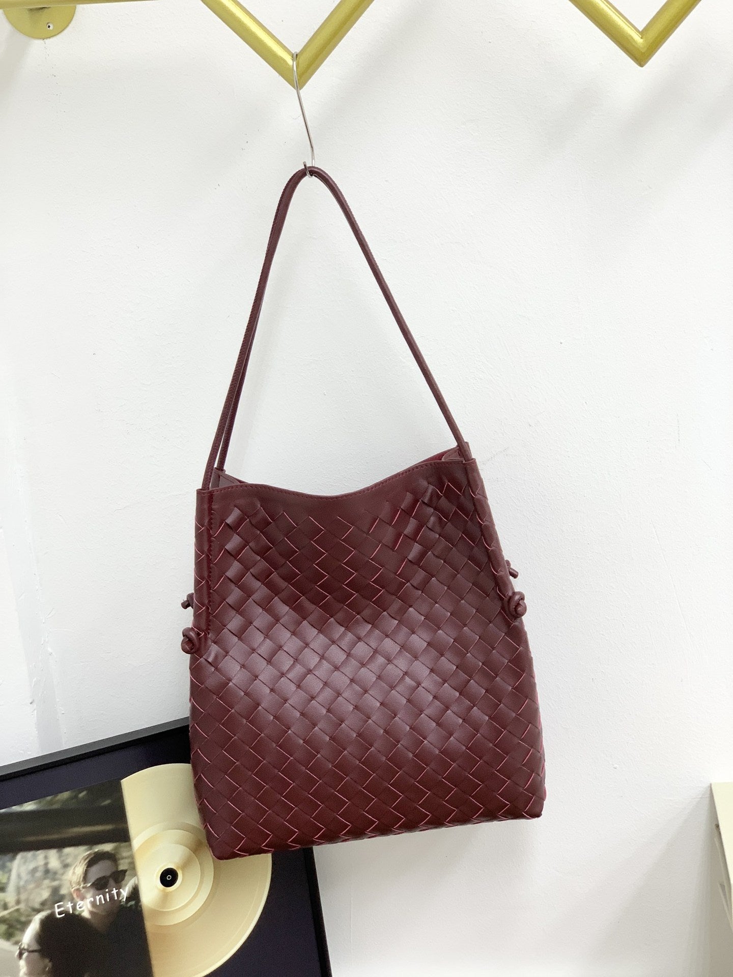 2024春夏季新款牛皮女包菜篮子编织大容量单肩斜挎手提包包编织女