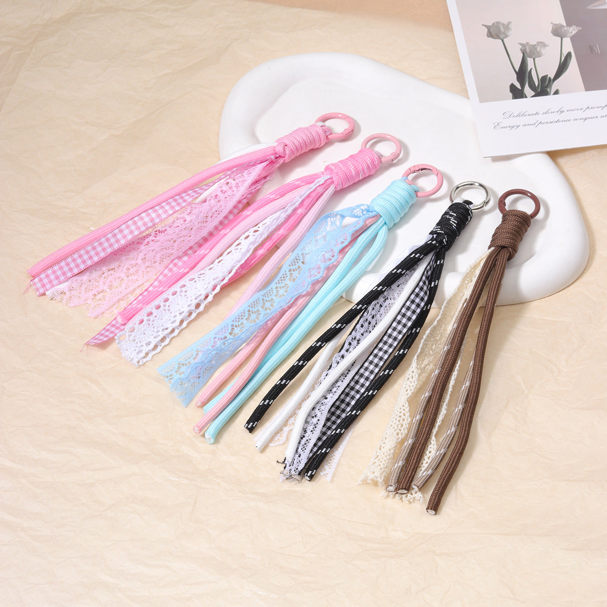 DIY欧美波西米亚风涤纶纯手工编织钥匙扣包包挂件批发跨境亚马逊