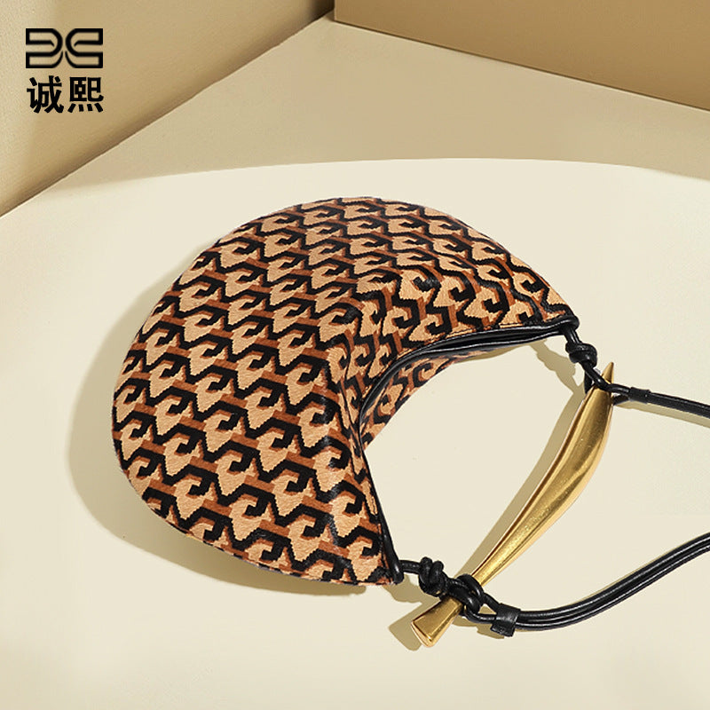 秋冬新款真皮马毛高级感沙丁鱼包小众时尚单肩斜跨包复古手提女包