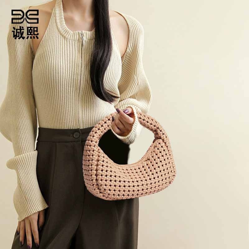 2025春季新款潮流百搭风车结饺子包时尚手工编织包包小巧手拎女包