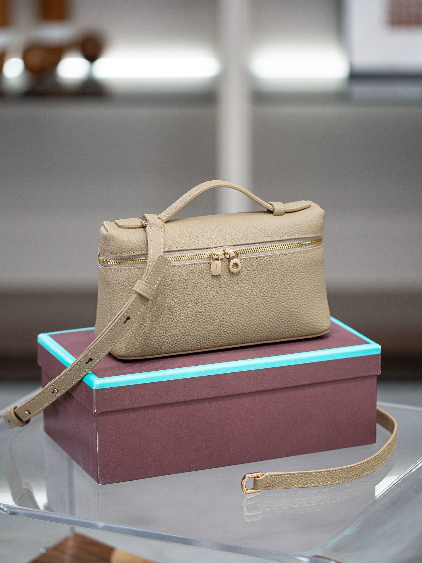 2025小包包夏季款饭盒包高级感小众真皮女包单肩斜挎女百搭