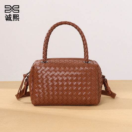 跨境欧时尚百搭手工编织包手提枕头包吐司包2024新款斜挎化妆包