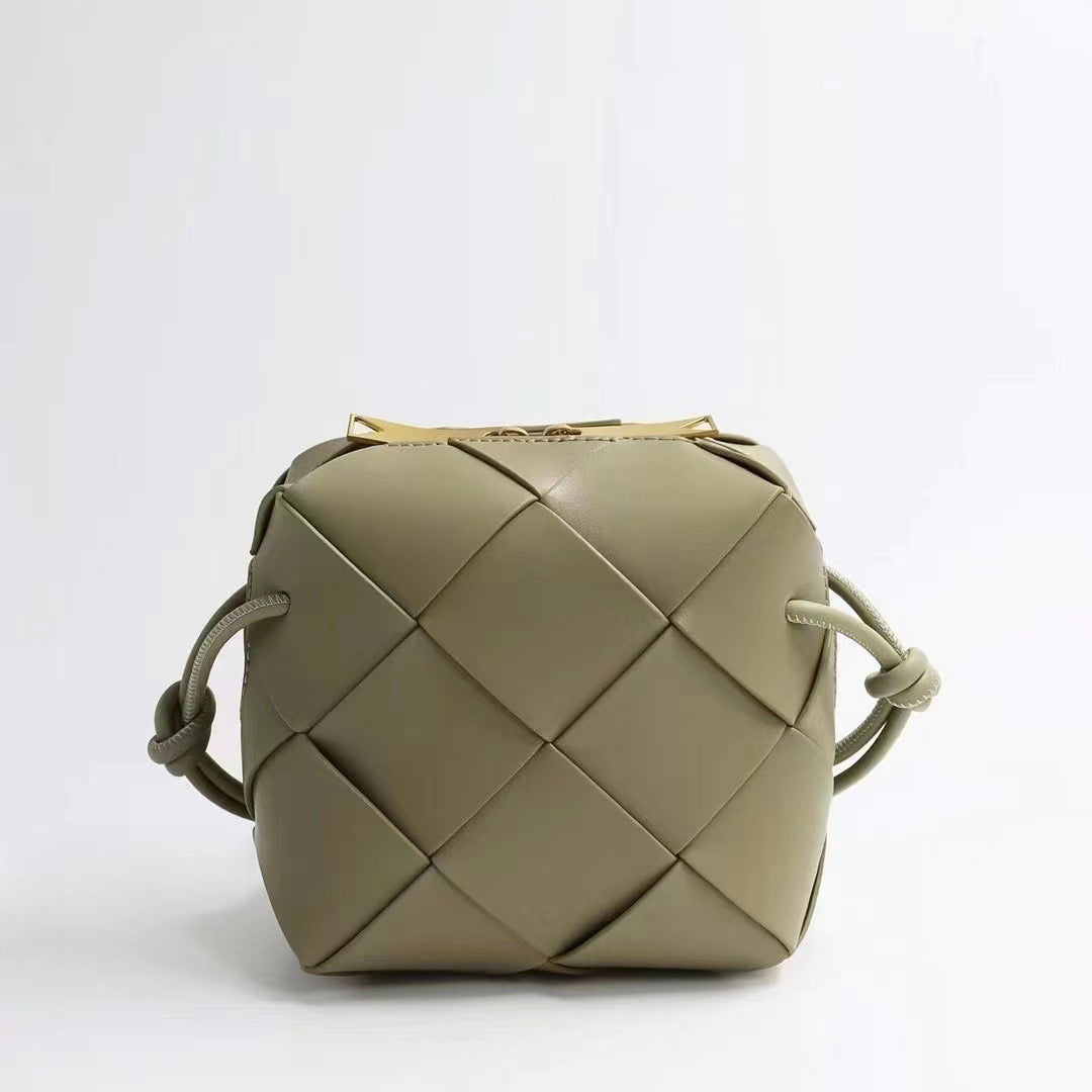 2022小香风菱格真皮手提斜挎包高级感编织包小方盒牛皮ins马鞍包