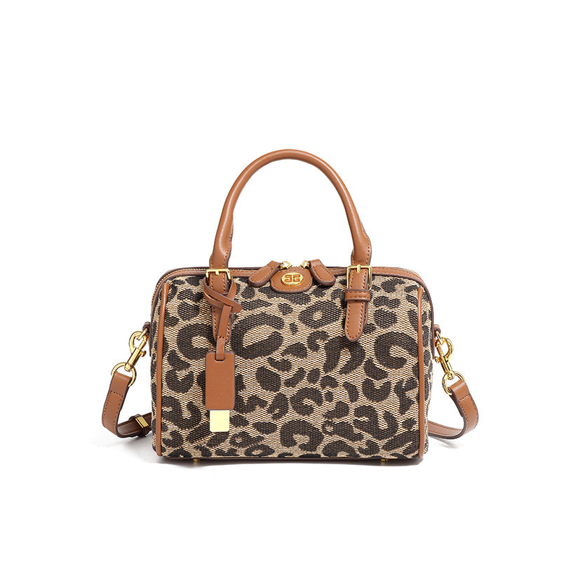 复古通勤女包大容量波士顿包2023秋冬新款网红直播货源豹纹枕头包