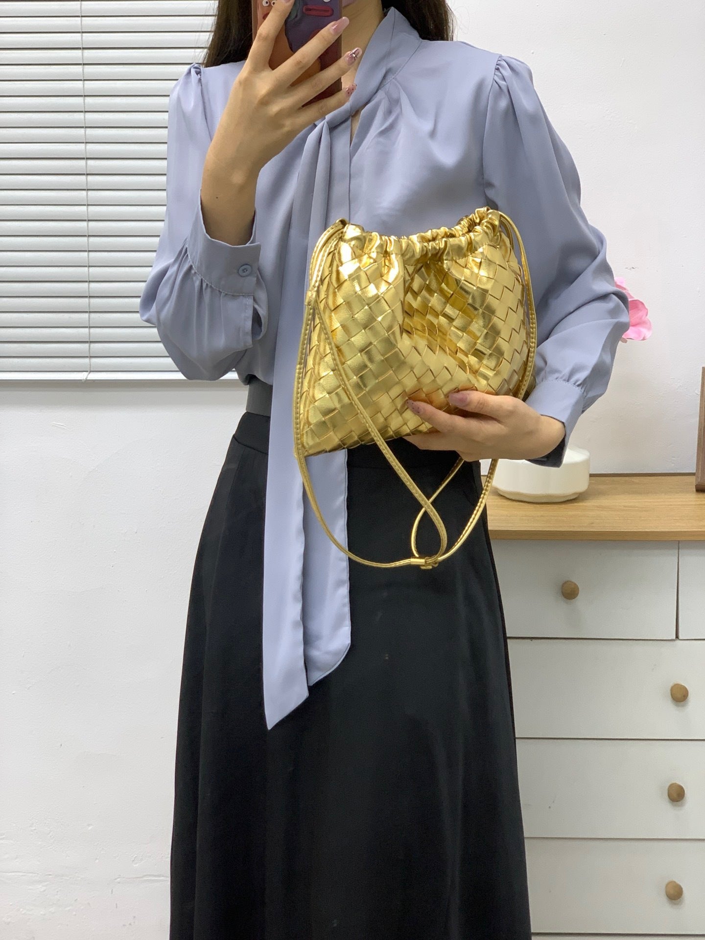 外贸包羊皮编织垃圾袋手拿包抽绳福袋包百搭大容量单肩斜挎包包女