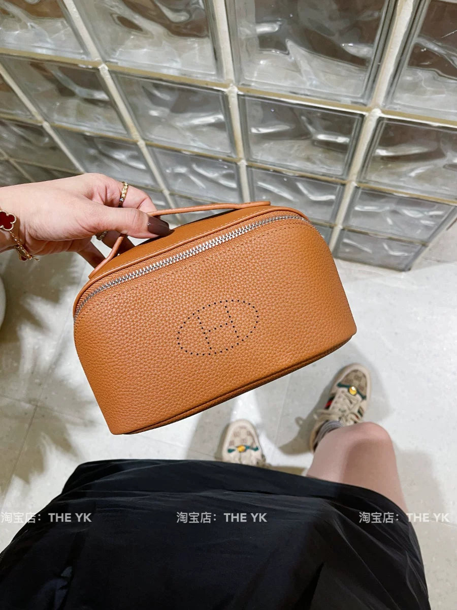 真皮刺绣H化妆包洗漱包旅行出差便捷化妆品口红收纳包大容量手拿
