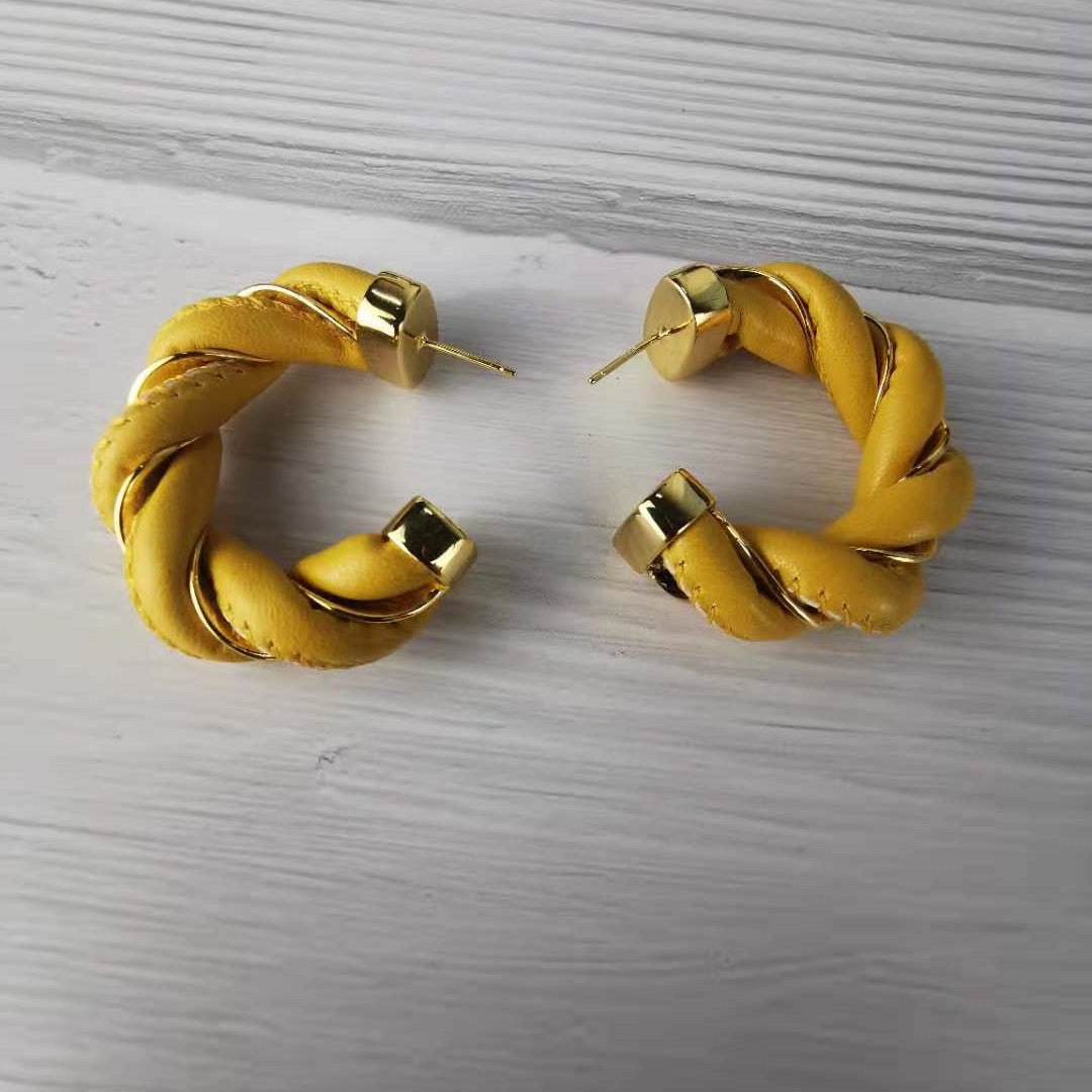 BV家新款耳环女麻花C型金属INS夸张大气耳饰女欧美气质风皮革耳钉