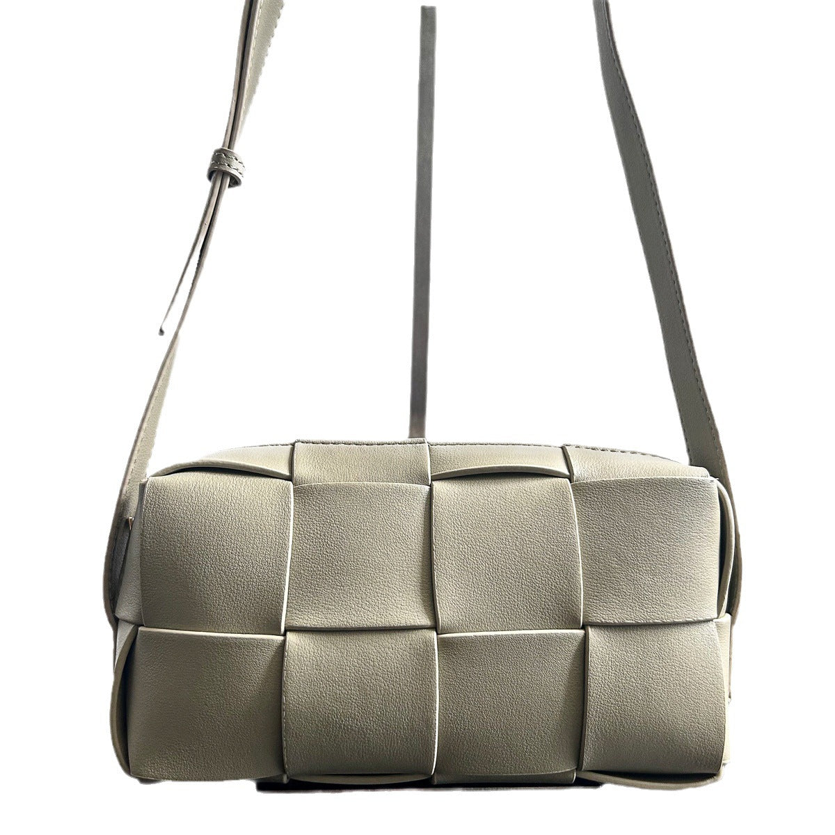 高级感包包女春夏百搭2023新款时尚单肩斜挎包流行爆款编织枕头包