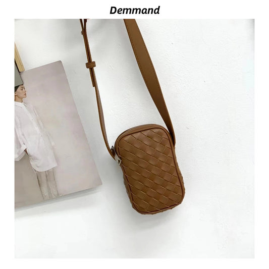 2024早春新款真皮编织包包女时尚高级感竖款手机包休闲迷你小挎包