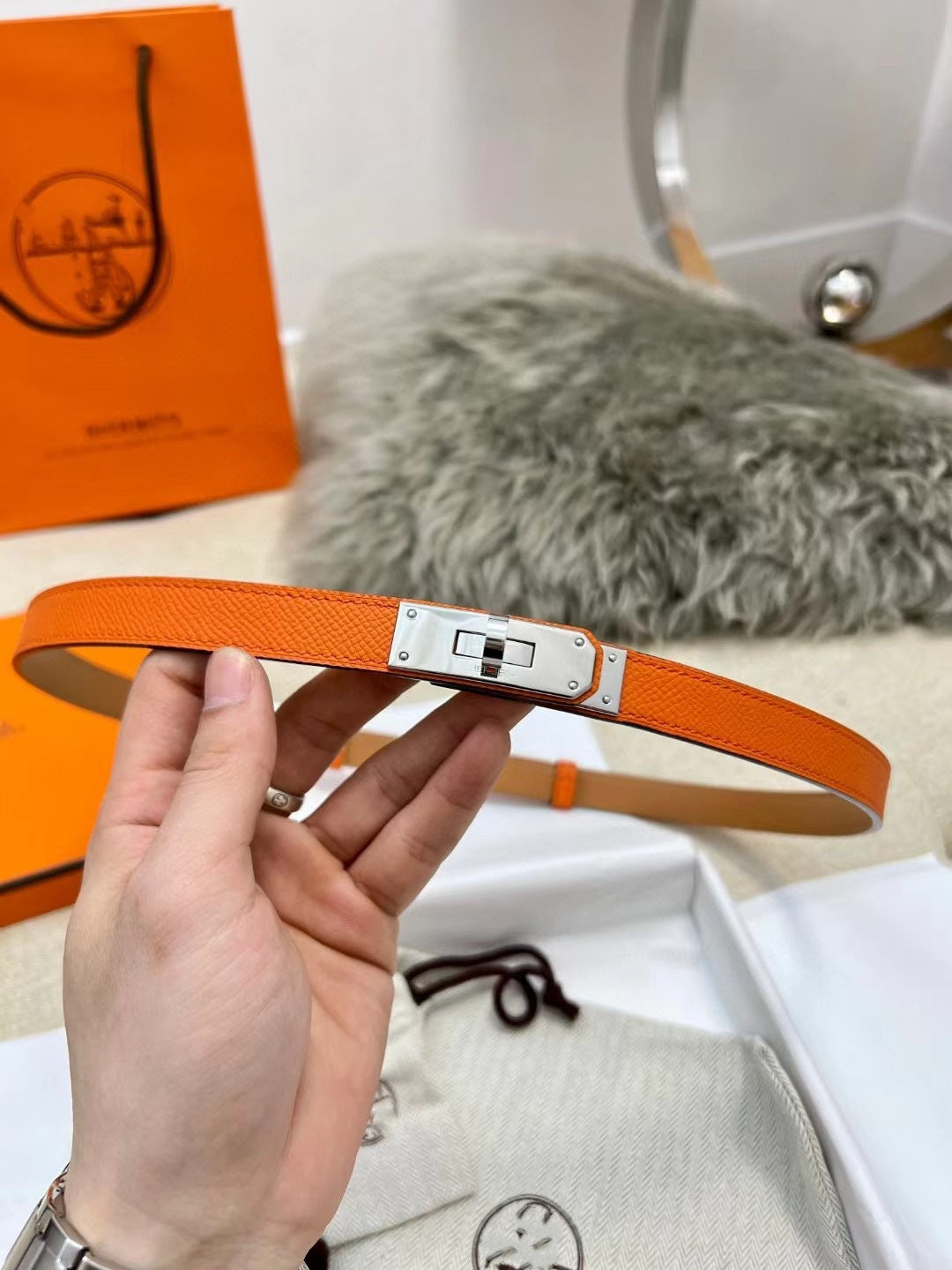 手工缝线Kelly真皮细腰带锁扣可调节时尚百搭配西装连衣裙装饰