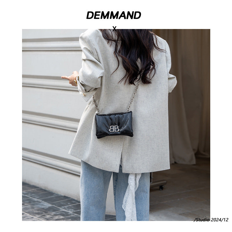 小众设计褶皱羽绒邮差包2025新款大容量甜酷女孩斜挎包单肩大包女