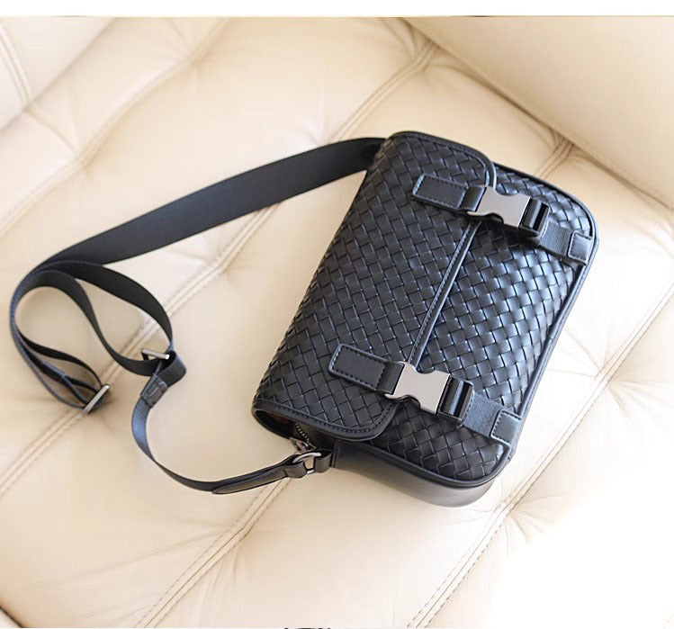 直播代发男士真皮编织邮差包纯牛皮休闲骑行时尚女男生单肩斜挎包