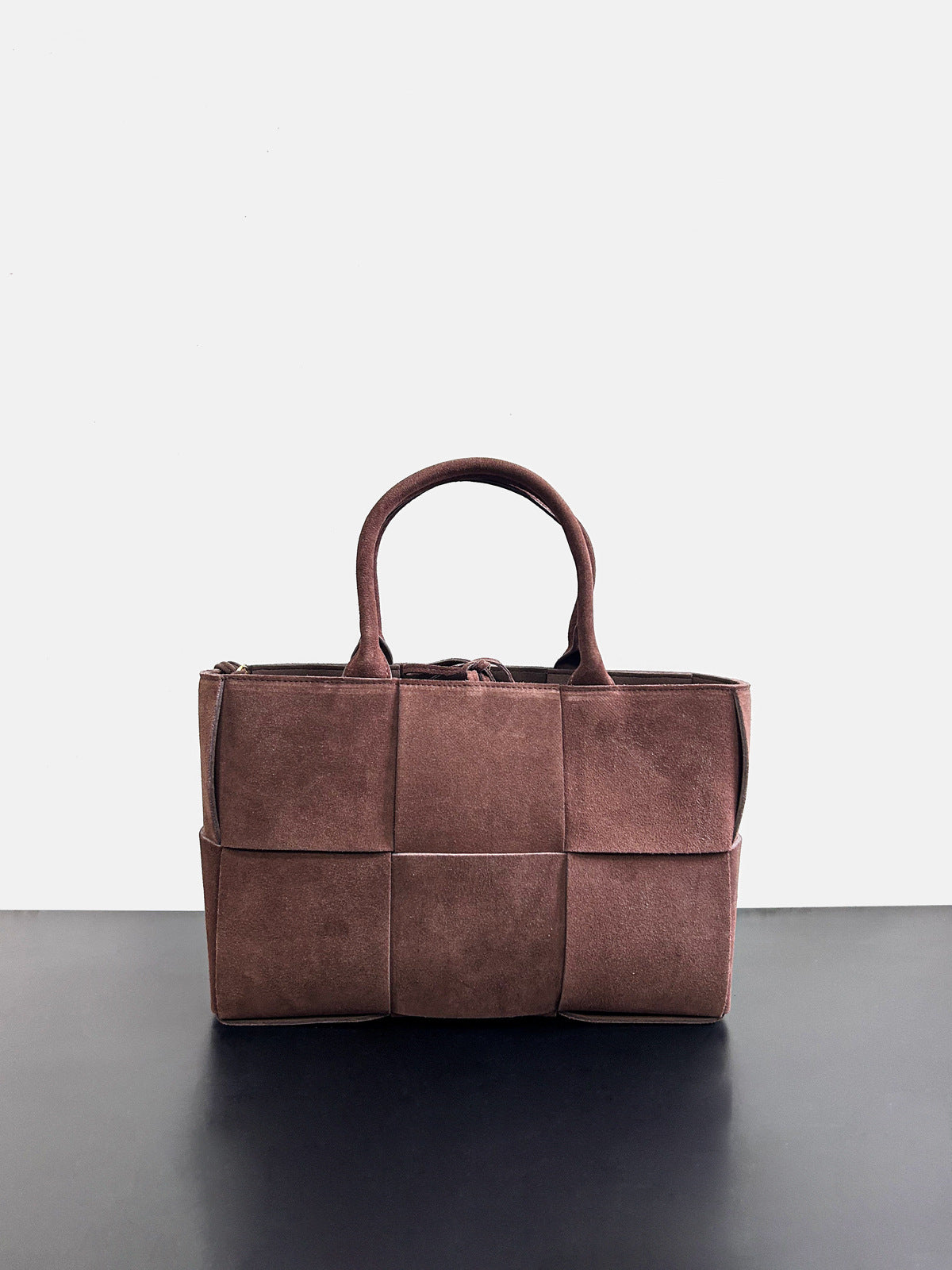 2024新款磨砂皮手工编织女款手提包大容量托特包购物袋单肩字母包