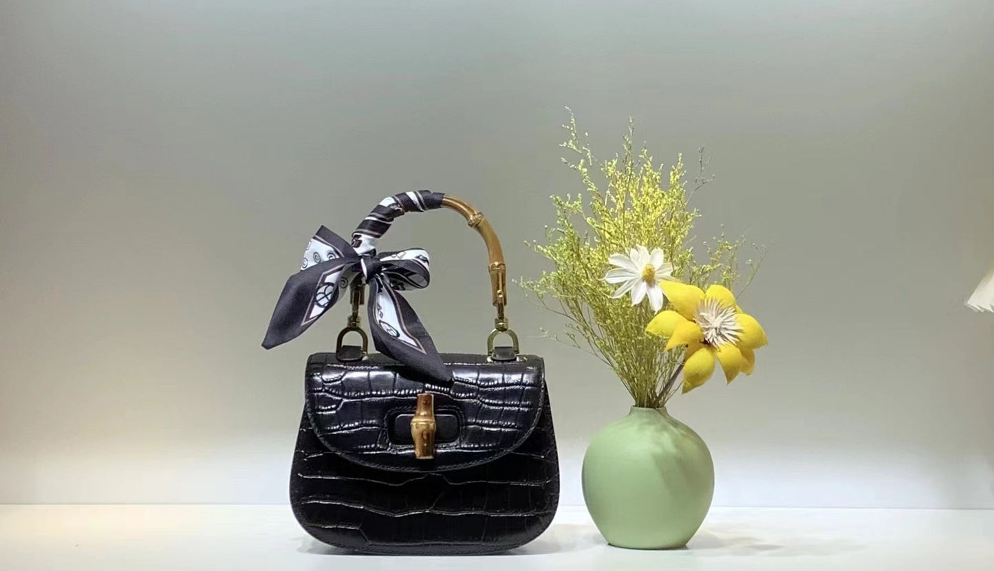 包包女夏季2022新款小众设计竹节包马鞍包单肩斜挎手提包优雅