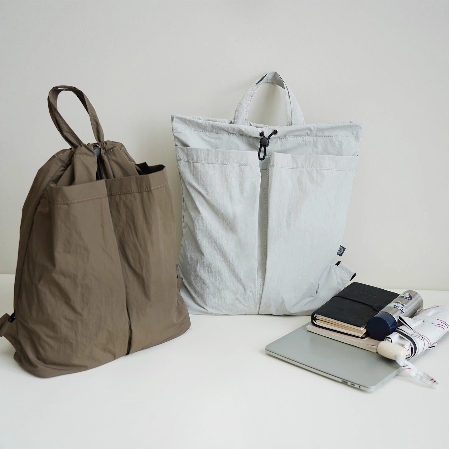 防泼水双肩包 简约百搭轻量书包 大容量日常休闲短途旅行背包女