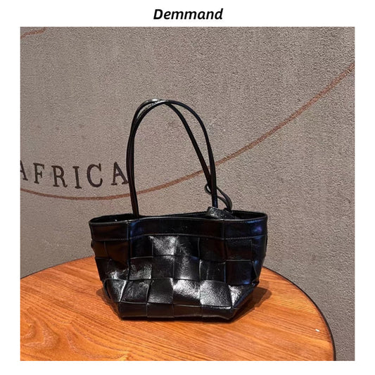 编织包女款2023新款夏包包女真皮菜篮子单肩腋下包翅膀手提水桶包