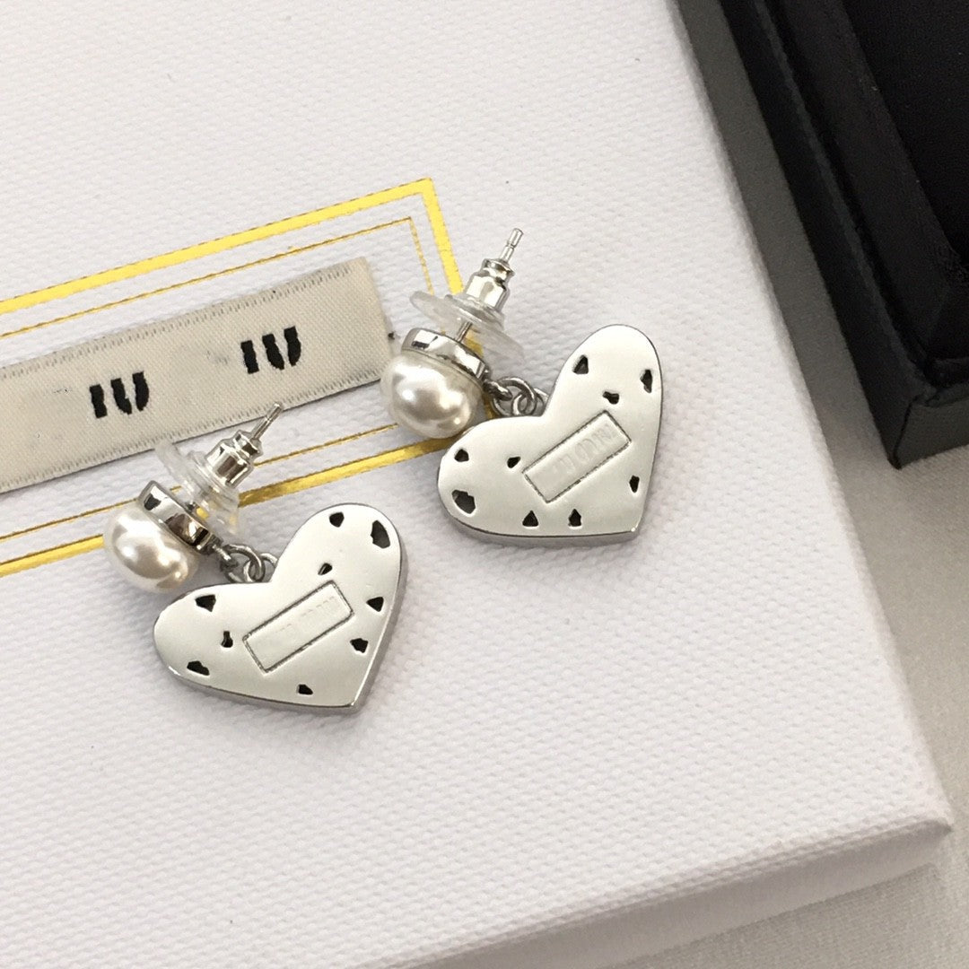 缪家早春系列珍珠心形水晶耳环女甜美气质珍珠桃心水钻耳钉新品
