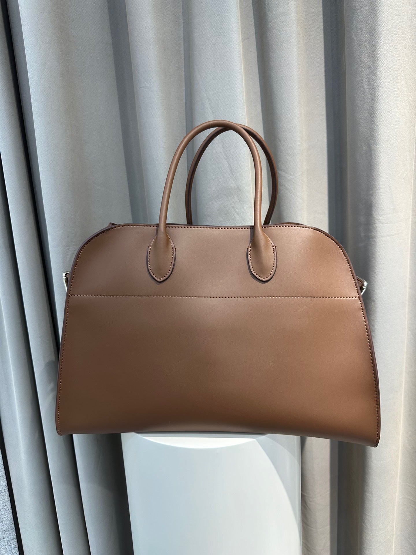 托特包包女士2024新款潮高级感黑色大容量手提公文包春夏通勤大包