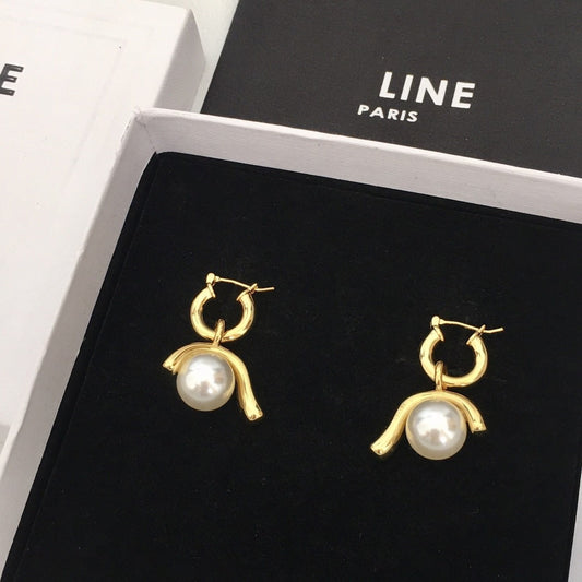 赛林家22新款几何型珍珠耳环女铜镀金港风气质光面镀真金直播供应