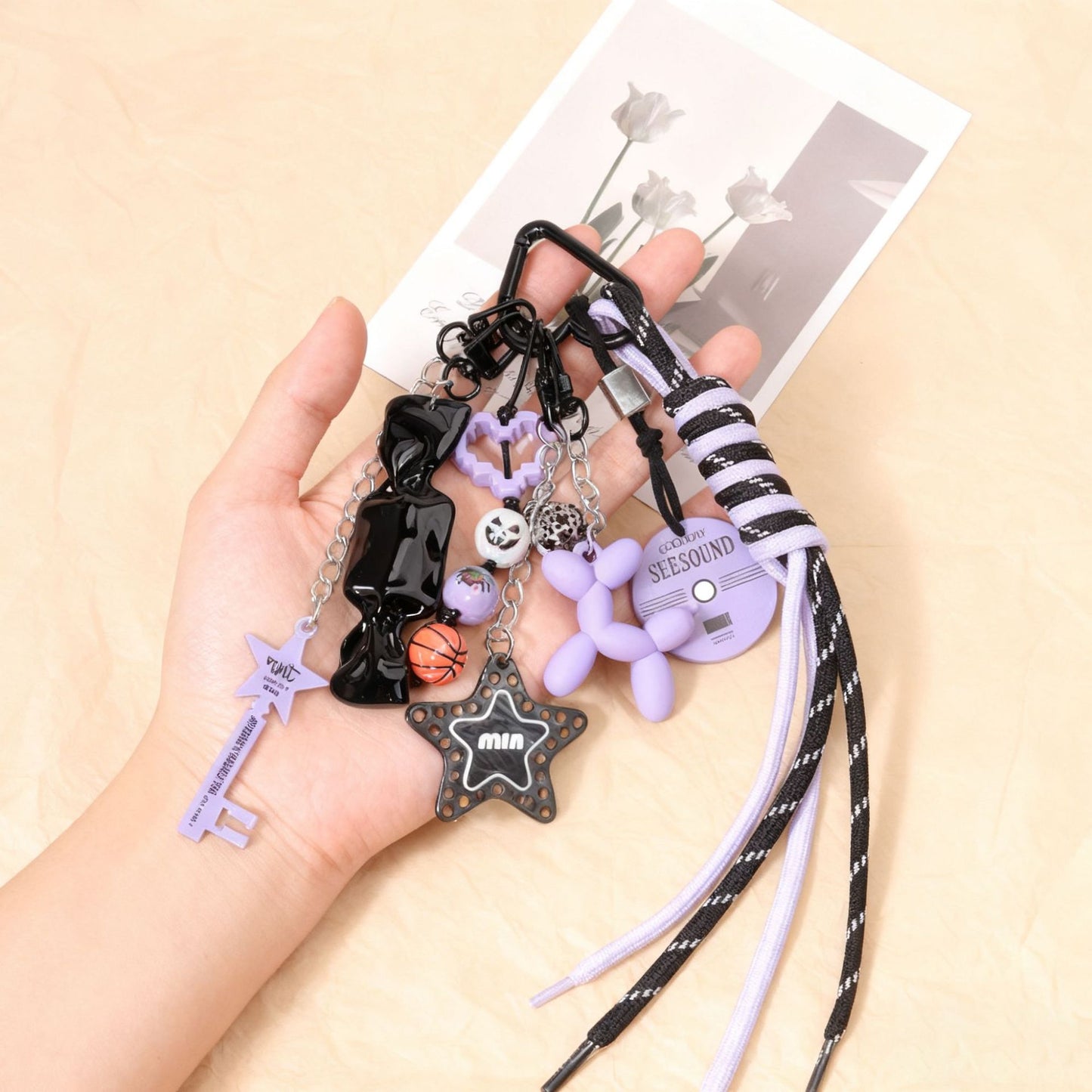 亚马逊网红爆款彩色尼龙绳万圣节串珠钥匙扣挂件情侣款包包挂绳