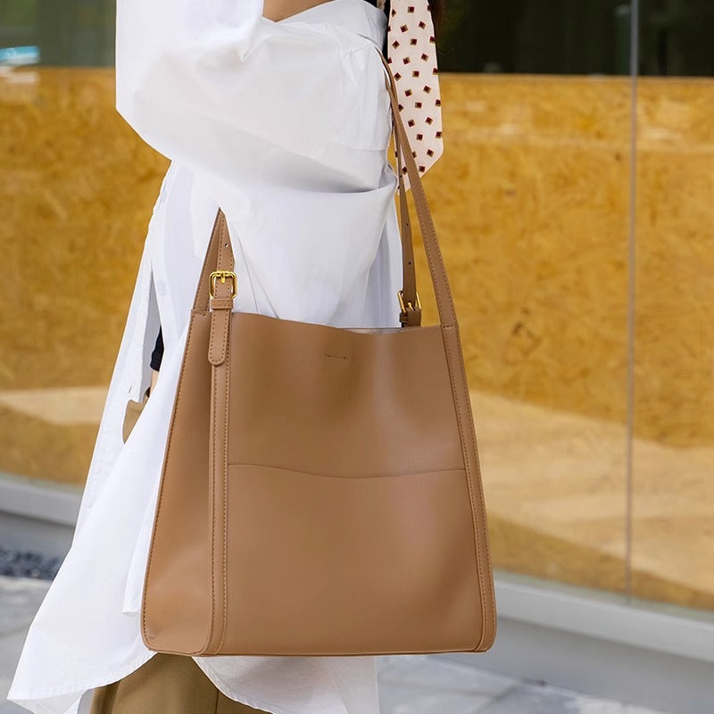 真牛皮包包女ins风百搭时尚大容量托特大包通勤上班水桶包女 代发