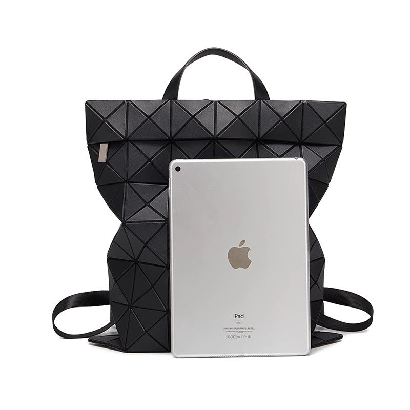 日韩新款男女通用几何菱格双肩包学生书包大容量电脑包旅行背包潮