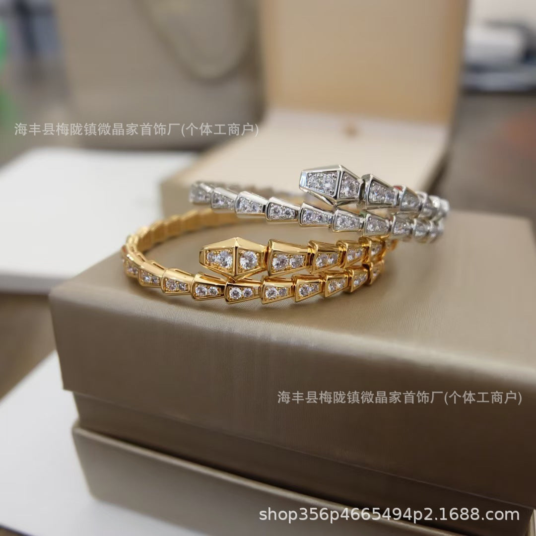 高版本宝家满钻蛇形手镯高版弹簧蛇骨手镯V金CNC工艺工厂直销