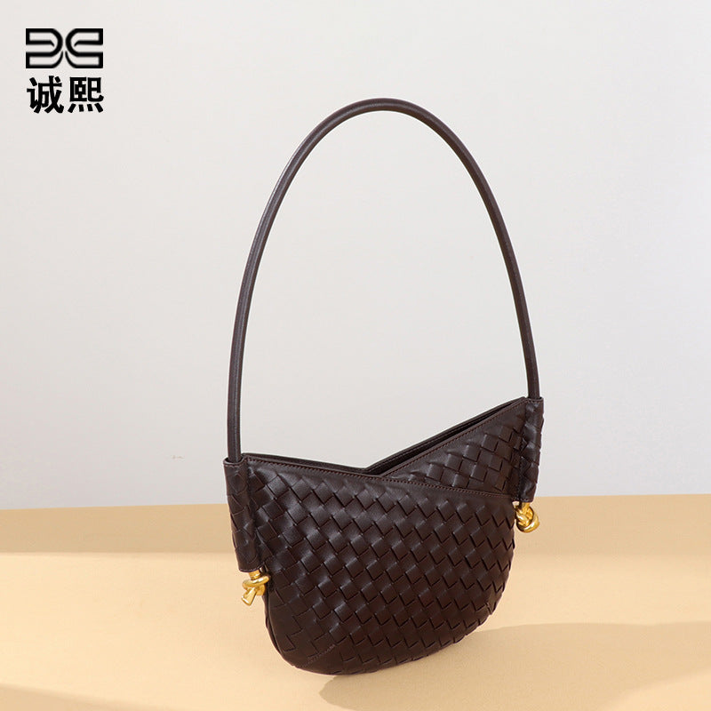 编织包包女大容量软皮质感手提包时尚通勤单肩包时尚马卡龙腋下包