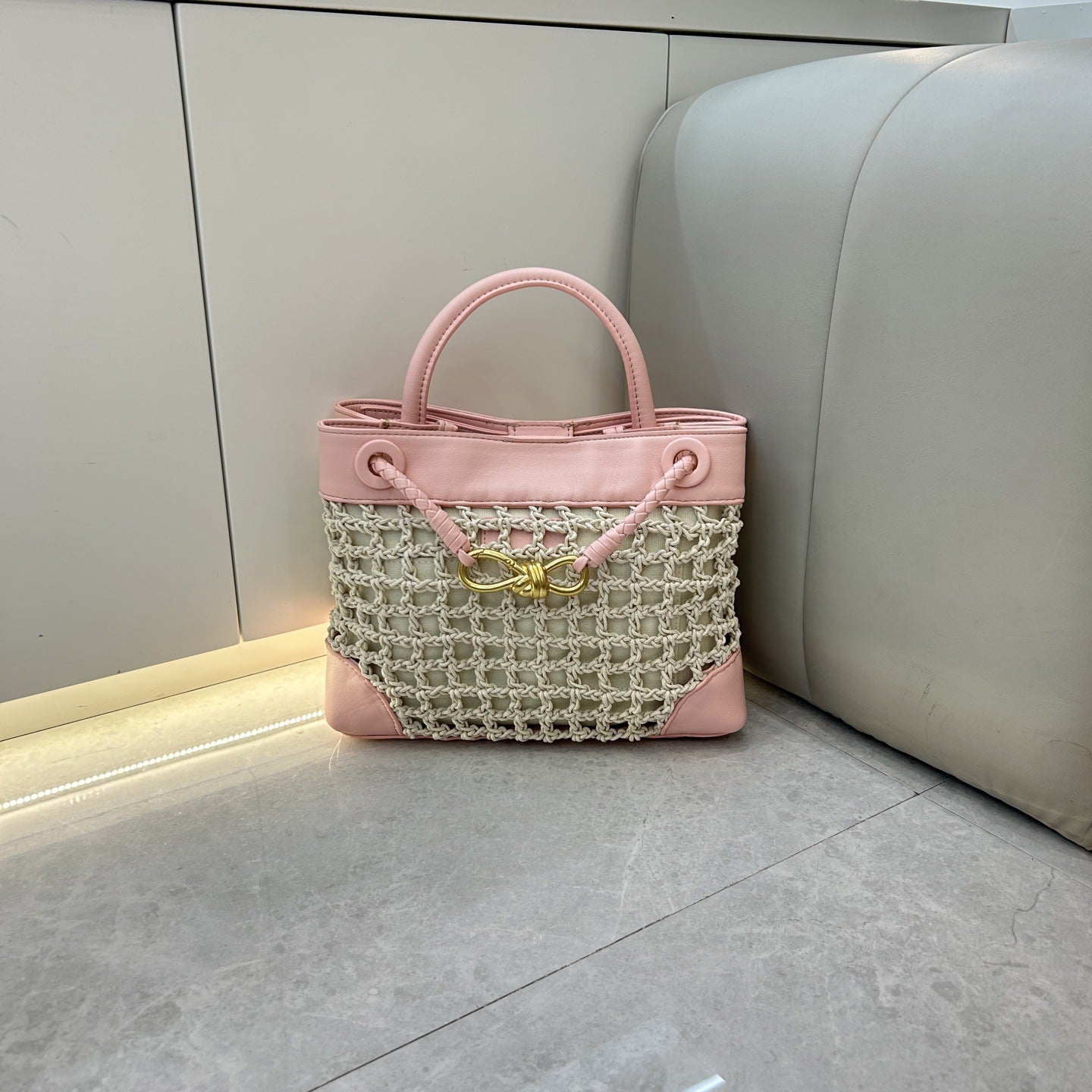 速卖通2025爆款拉菲草金属蝴蝶结托特包简约撞色手拎斜挎托特包包