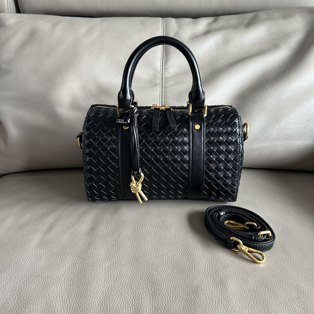 编织牛皮波士顿枕头包2024秋冬新款手工时尚通勤单肩斜挎包手提包