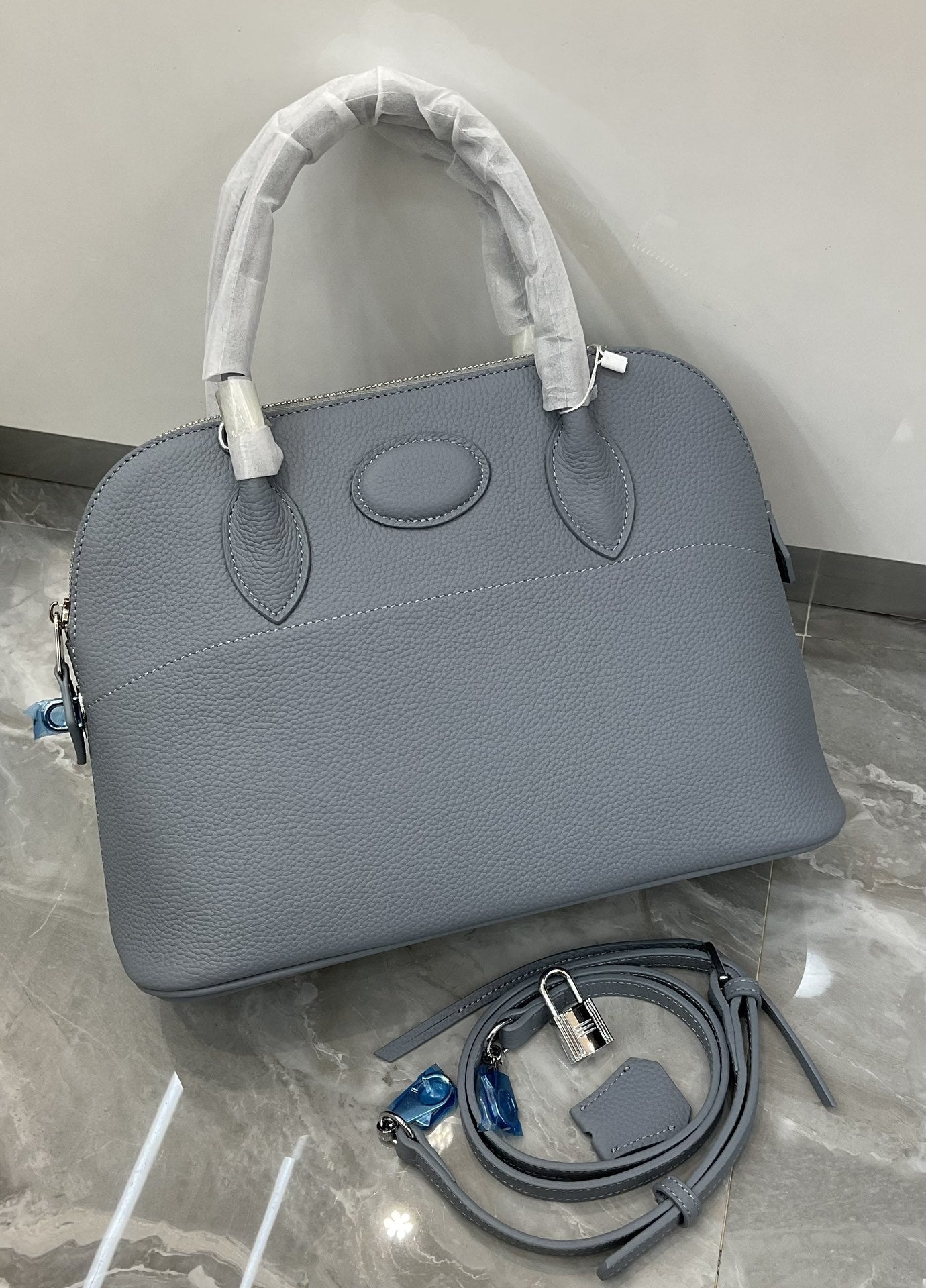 新款荔枝纹真皮贝壳包头层牛皮保龄球手提包拉链大容量通勤女包