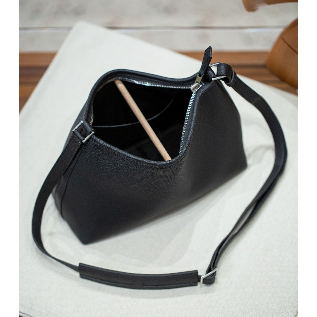 潮牌2025复古真皮包小众设计简约百搭单肩包头层牛皮气质斜挎女包